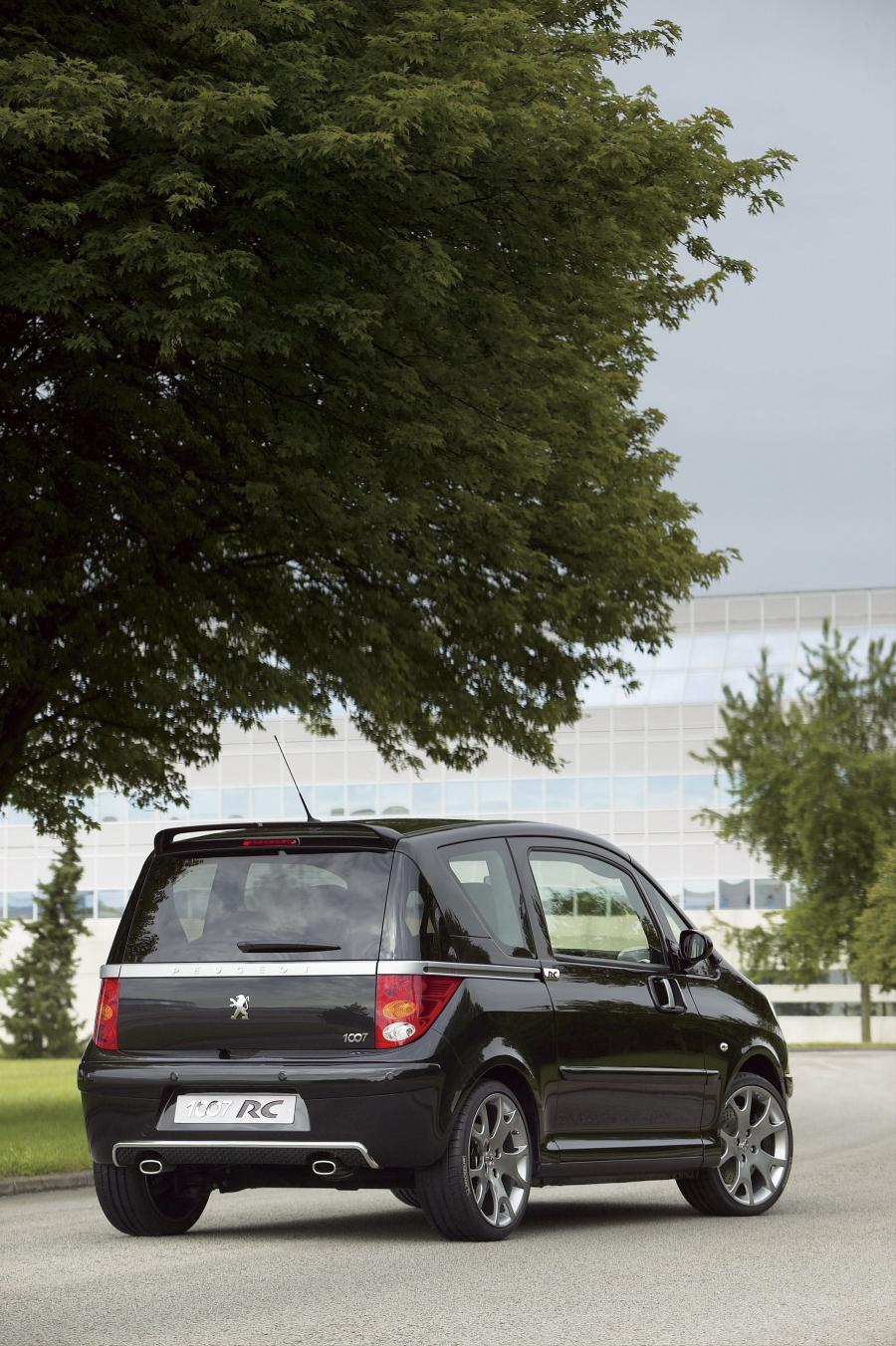  Peugeot 1007 RC Concept 2004 года  (фото 27 из 35)